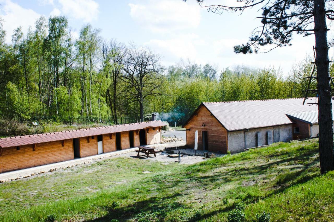 Mont-Notre-Dame Le Lodge Des Bruyeres מראה חיצוני תמונה
